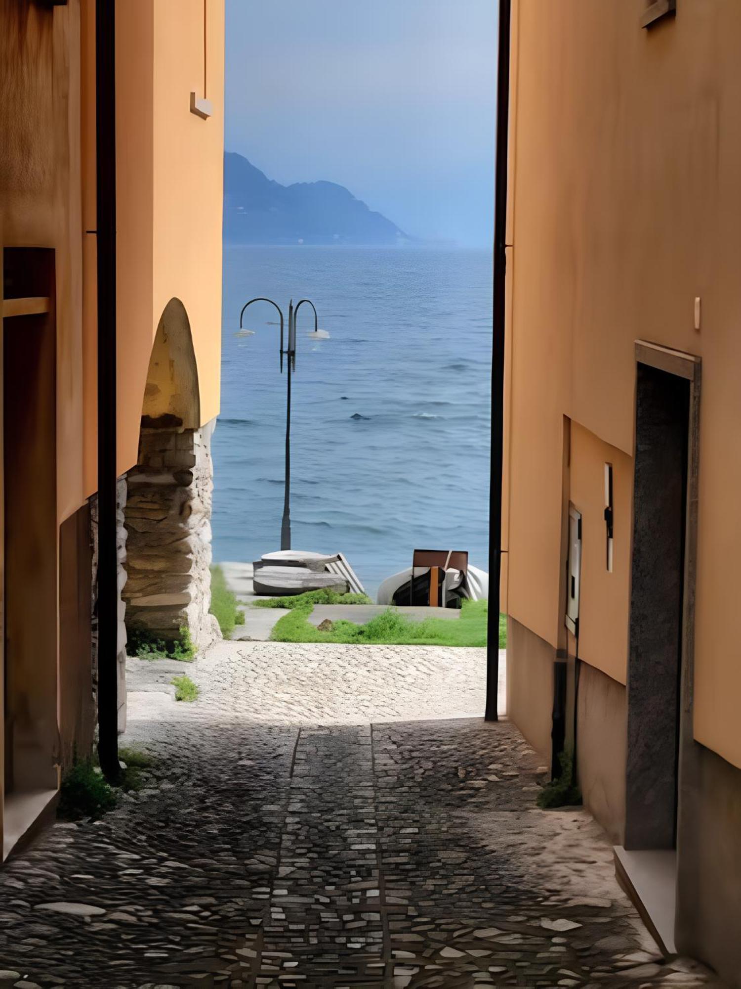 Lago Di Como - Vista Spettacolare In Relax Rezzonico Exterior foto